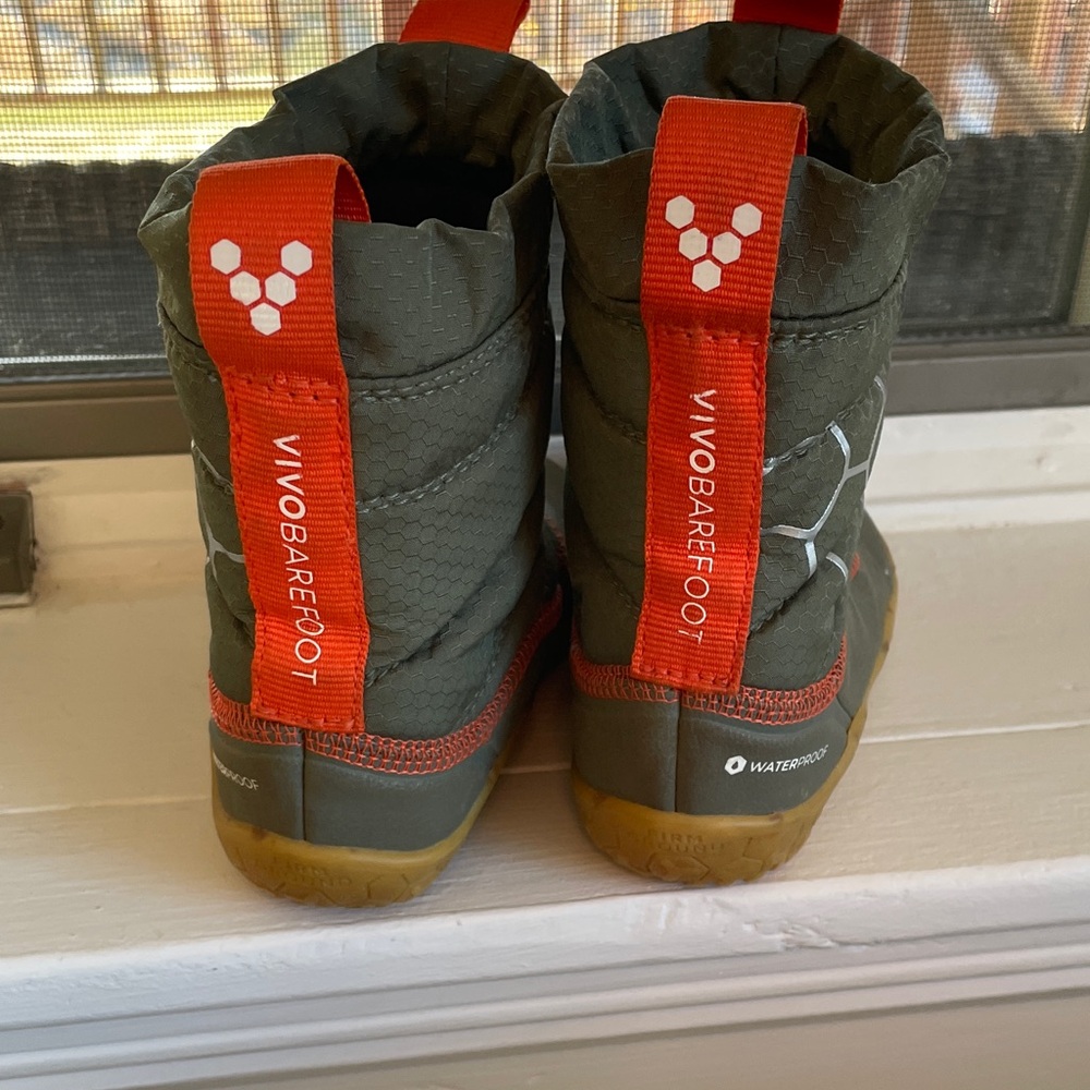 Vivobarefoot Toddler Lumi winter Boots - Olive and orange